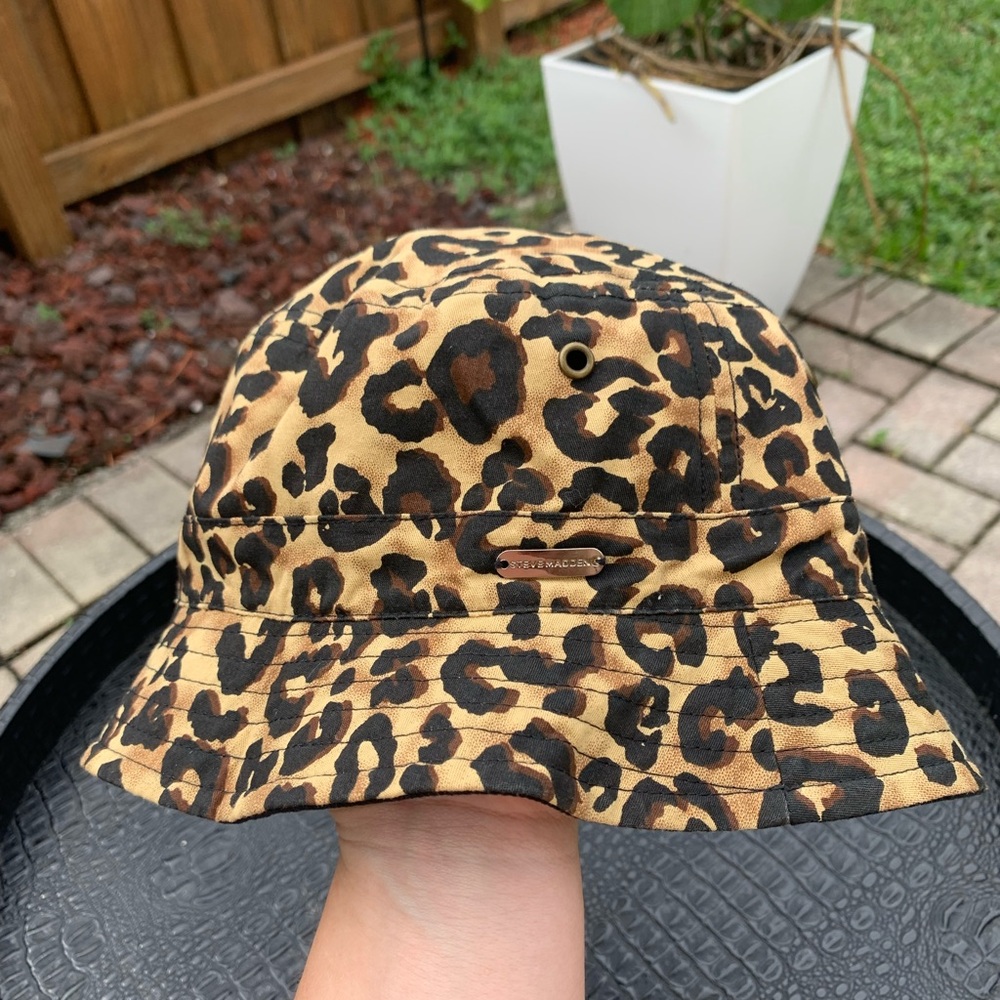 Steve Madden Leopard Print Bucket Hat